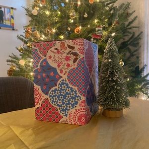 New In Box Taylor Swift Lover Snow Globe Unopened